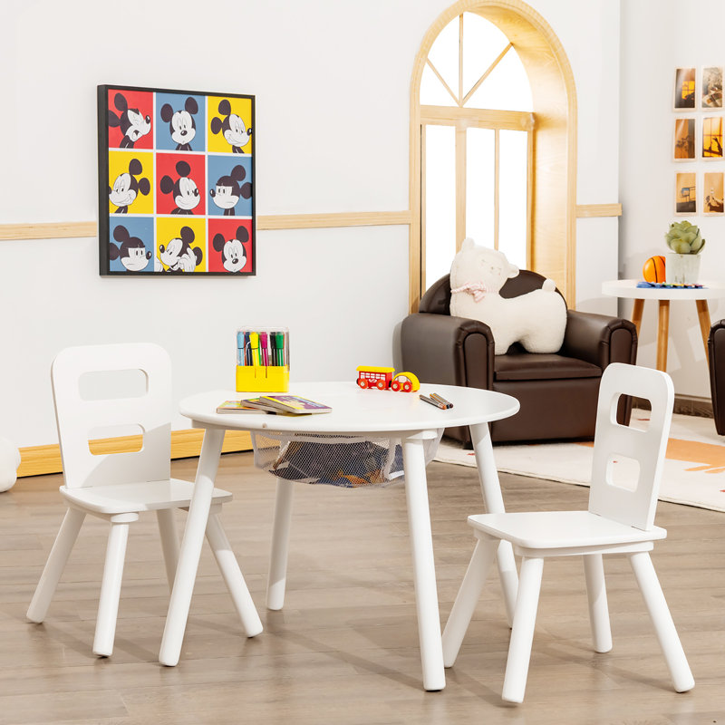 Round kids table and chairs discount